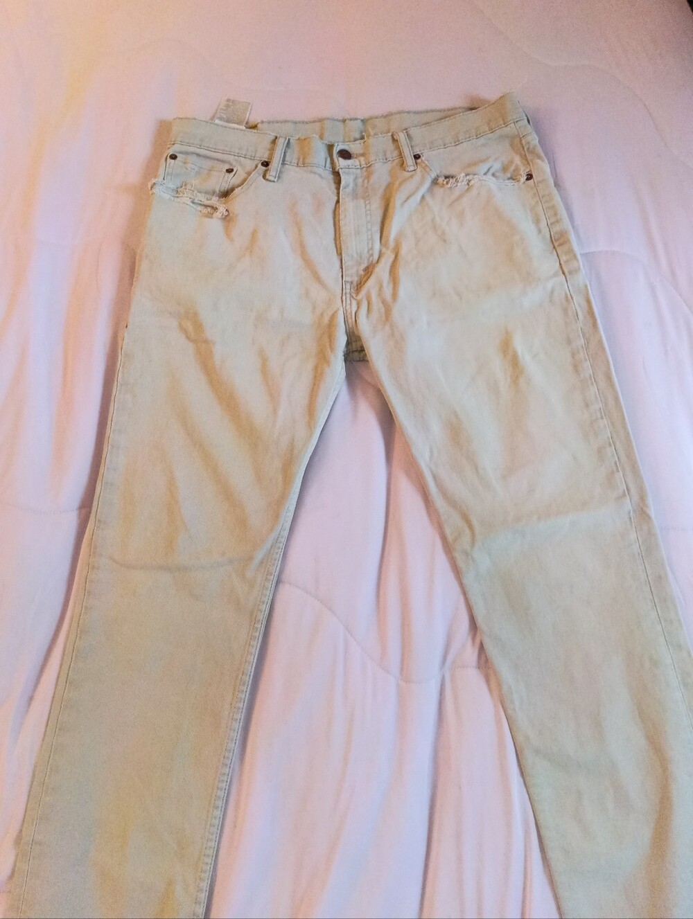 Levi's Tan Distressed Jeans